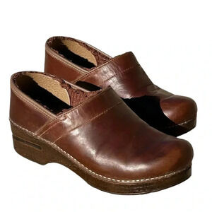 Dansko Professional All Day Slip On Clogs Genuine Leather Arch Support Womens 9
